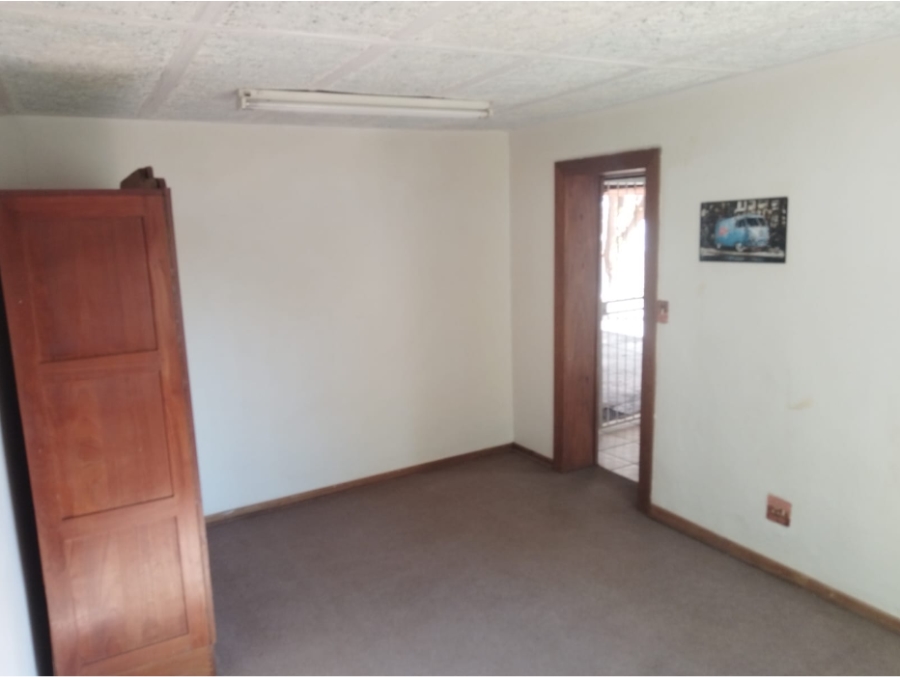 To Let 1 Bedroom Property for Rent in Vredenhof Sh Free State